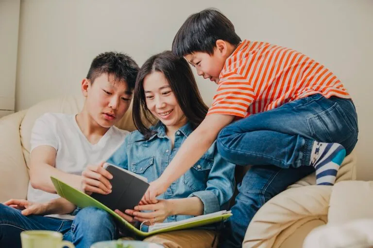 single chinese mother with two son's!